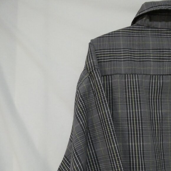 BACK COUNTRY | 2X | Plaid Grey Button-Up Shirt | Chest Pocket - Picture 9 of 14
